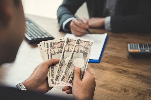 仮受金と前受金の違いとは？受け取った後の処理はどうする？徹底解説‼︎