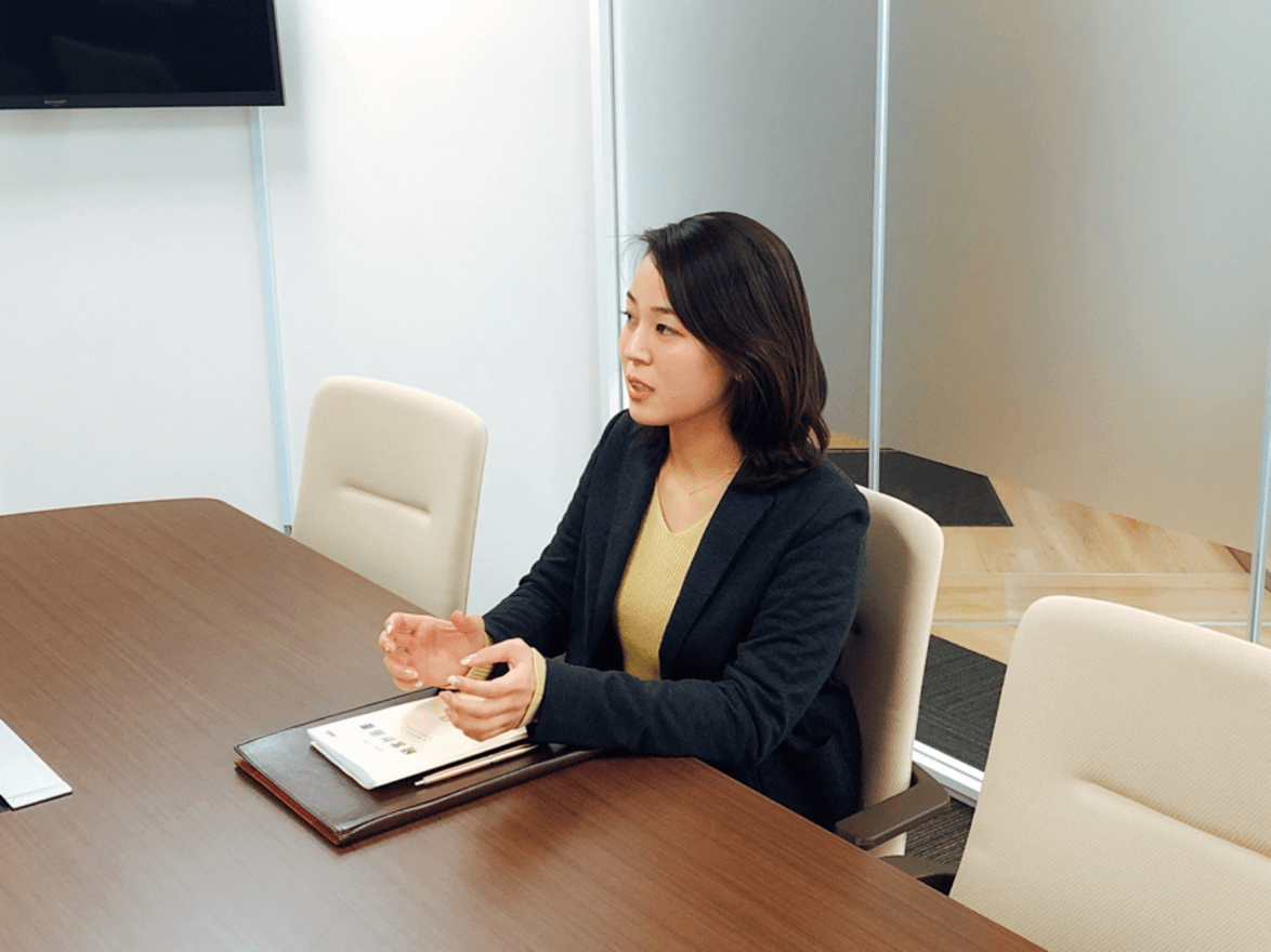 税理士法人福島会計で働きながら、税理士資格の取得を目指す吉田彩弥佳さん