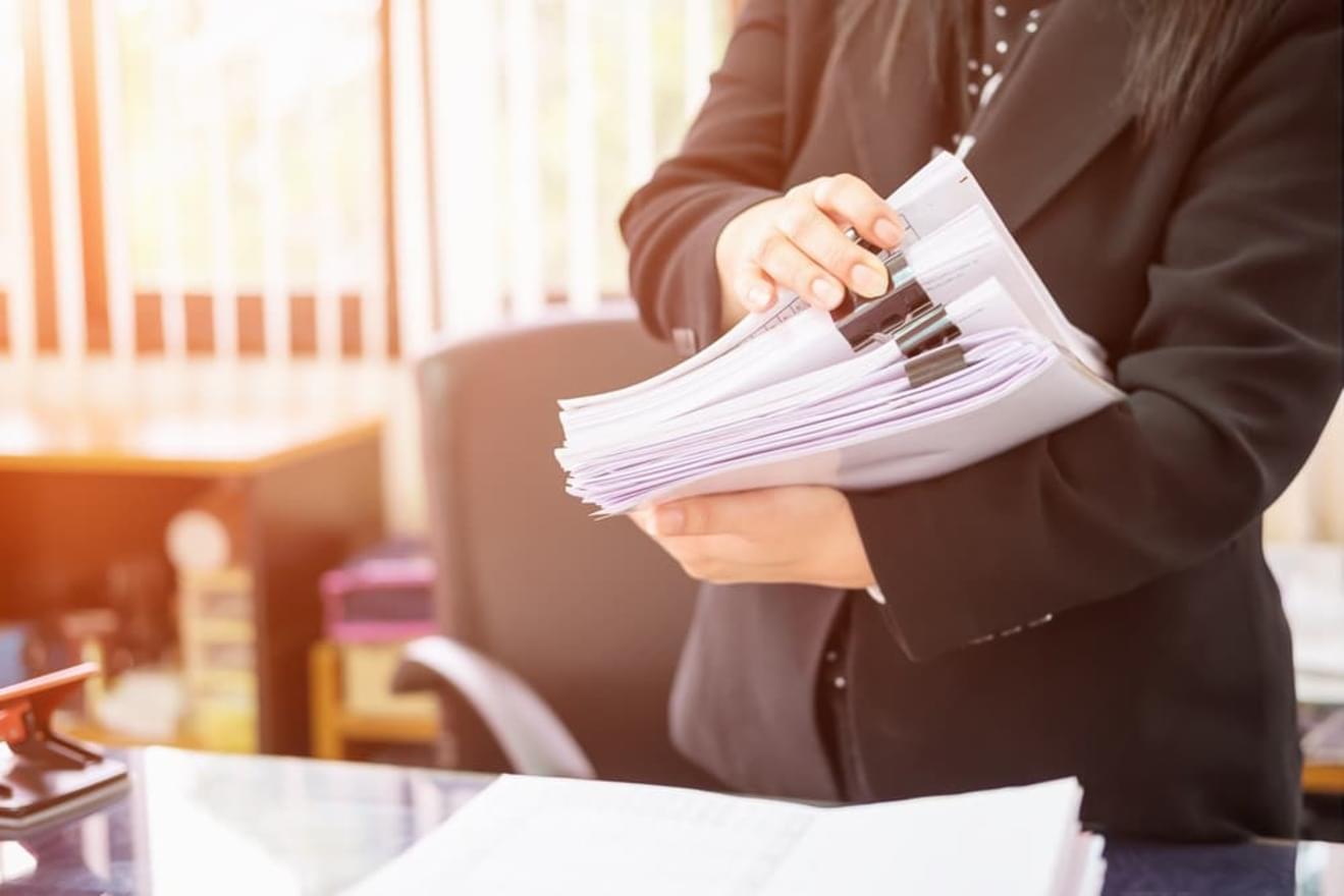 社会保険事務の概要や業務に必要な知識をご紹介