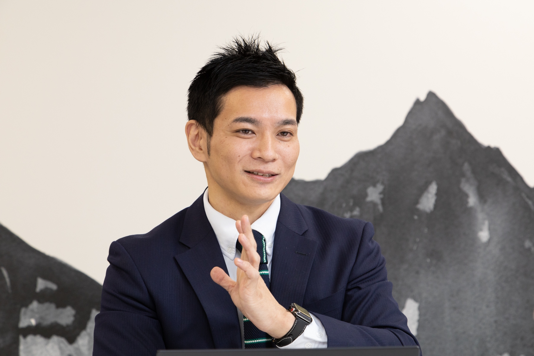 世の中に何か残したいと思い現職へ
